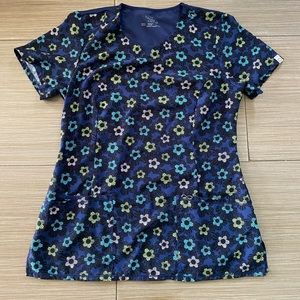Cherokee infinity floral scrub top